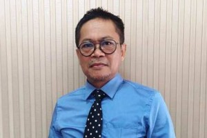 DR. Ukas Suhasfaputra, MH